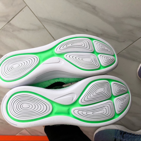 SALE🔥 Nike Lunarepic Low Flyknit - Picture 5 of 5